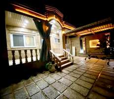 <div class='tp_title'>ویلا استخردار خوش قیمت در سرخرود</div><div class='tp_desc'>با سلام
با معرفی یک ویلا استخردار خوش قیمت در سرخرود ، در خدمت شما هستم...❕❕❕
✖️مـــشــخــصـــات ویـــلا✔️۲۱۰ متر زمین✔️۱۶۰ متر بنا همکف خوش ساخت✔️دو خواب✔️مبله کامل✔️استخر چهارفص✔️سند تک برگ شش دانگ
◾️لوکیشن این ویلا در یکی از دهکده توریستی واقع در سرخرود میباشد که در فاصله بسیار کمی از شهر سرخرود و محمودآباد واقع شده و دسترسی آسان به ...</div><div class='row_location'><div class='row_title'>آدرس</div><div class='tp_location'>دهکدههای توریستی سرخرود<br />آدرس: مازندران، سرخرود، املاک نفار</div></div><div class='row_contact'><div class='row_title'>اطلاعات تماس</div><div class='tp_contact'>شیما قیصریان</div></div><div style='clear:both'></div><div class='title'>تصاویر</div><div class='images_box'><img src='/components/com_djclassifieds/images/item/1/1234_img_20250508_175101_ths.jpg' width='231' height='200' /><img src='/components/com_djclassifieds/images/item/1/1234_img_20250508_175115_ths.jpg' width='267' height='200' /><img src='/components/com_djclassifieds/images/item/1/1234_b36982eecdd237d0234b411dc2d4db7d_ths.jpg' width='267' height='200' /></div><div style='clear:both'></div> ویلا استخردار خوش قیمت در سرخرود