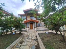 <div class='tp_title'>ویلاباغ ساحلی در سرخرود ، شهرکی</div><div class='tp_desc'>با سلام
فروش ویلاباغ واقع در شهرک ساحلی ، در سرخرود...❕❕❕
✖️مــشــخــصــات ویـــلابـــاغ✔️۴۷۰ متر زمین✔️۲۵۰ متر بنا دوبلکس✔️سه خواب ✔️تراس قابل چیدمان✔️حیاط سرسبز دارای درختان میوه✔️سند تک برگ شش دانگ
◾️این ویلا باغ زیبا در یک شهرک ساحلی در منطقه سر...</div><div class='row_location'><div class='row_title'>آدرس</div><div class='tp_location'>دهکدههای توریستی سرخرود<br />آدرس: مازندران، سرخرود، املاک نفار</div></div><div class='row_contact'><div class='row_title'>اطلاعات تماس</div><div class='tp_contact'>شیما قیصریان</div></div><div style='clear:both'></div><div class='title'>تصاویر</div><div class='images_box'><img src='/components/com_djclassifieds/images/item/1/1240_4c2bc7313abc0d0263f756cd19e9d11a_ths.jpg' width='267' height='200' /><img src='/components/com_djclassifieds/images/item/1/1240_998537fa4417ec3d8f75475188abe003_ths.jpg' width='267' height='200' /><img src='/components/com_djclassifieds/images/item/1/1240_35a284a992d79ee1e9dc6e40b7800111_ths.jpg' width='267' height='200' /></div><div style='clear:both'></div> ویلاباغ ساحلی در سرخرود ، شهرکی