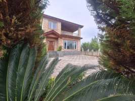 <div class='tp_title'>ویلا مستقل در چلندر نوشهر</div><div class='tp_desc'>با سلام
با معرفی یک ویلا مستقلِ جذاب در منطقه رویایی نوشهر ، در خدمت شما عزیزان هستم....❕❕❕
✖️مــشـخــصــات ویــــلا✔️۳۳۰ متر زمین✔️۲۵۰ متر بنا✔️چهار خواب✔️حیاط سرسبز✔️تراس بزرگ✔️سند تک برگ
◾️این ویلا مستقل خوش ساخت در منطقه برند و توریستی چلندر نوشهر واقع ...</div><div class='row_location'><div class='row_title'>آدرس</div><div class='tp_location'>نوشهر<br />آدرس: مازندران، سرخرود، املاک نفار</div></div><div class='row_contact'><div class='row_title'>اطلاعات تماس</div><div class='tp_contact'>شیما قیصریان</div></div><div style='clear:both'></div><div class='title'>تصاویر</div><div class='images_box'><img src='/components/com_djclassifieds/images/item/1/1241_1000060025-scaled_ths.jpg' width='267' height='200' /><img src='/components/com_djclassifieds/images/item/1/1241_1000060023-scaled_ths.jpg' width='267' height='200' /><img src='/components/com_djclassifieds/images/item/1/1241_1000060026-scaled_ths.jpg' width='267' height='200' /></div><div style='clear:both'></div> ویلا مستقل در چلندر نوشهر