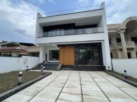 <div class='tp_title'>ویلا شیک با چشم انداز جنگل در نوشهر</div><div class='tp_desc'>با سلام
ویلایی که در این آگهی به شما معرفی میکنم یک گزینهی ایدهال برای کسانی است که رویای داشتن ویلا با چشم انداز جنگل رو دارن ....❕❕❕
این ویلای شیک و مدرن در یک لوکیشن برند جنگلی واقع شده و چشماندازی فوقالعاده از کوه و جنگل رو داره...❗️❗️❗️
✖️مشخصات این ویلا جذاب✔️۳۰۰ متر زمین✔️۳۵۰ متر بنا دوبلکس✔️چهار خواب مستر✔️استخر چهار فصل✔️تراس بزرگ</div><div class='row_location'><div class='row_title'>آدرس</div><div class='tp_location'>نوشهر<br />آدرس: مازندران، سرخرود، املاک نفار</div></div><div class='row_contact'><div class='row_title'>اطلاعات تماس</div><div class='tp_contact'>شیما قیصریان</div></div><div style='clear:both'></div><div class='title'>تصاویر</div><div class='images_box'><img src='/components/com_djclassifieds/images/item/1/1246_img_8619-scaled_ths.jpeg' width='267' height='200' /><img src='/components/com_djclassifieds/images/item/1/1246_img_8626-scaled_ths.jpeg' width='267' height='200' /><img src='/components/com_djclassifieds/images/item/1/1246_img_8624-scaled_ths.jpeg' width='267' height='200' /></div><div style='clear:both'></div> ویلا شیک با چشم انداز جنگل در نوشهر