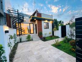 <div class='tp_title'>ویلا مدرن خوش قیمت در سرخرود</div><div class='tp_desc'>با سلام
با معرفی یک ویلا مدرن ، نوساز و خوش قیمت در سرخرود ، همراهتان هستم...❗️❗️❗️
این ویلا هم برای سرمایهگذاری و هم اقامت انتخاب مناسبی میباشد...❕❕❕
✖️مــشـخـــصــــات ویـــــلا✔️۱۸۰ متر زمین✔️۱۵۰ متر بنا همکف مدرن✔️دو خواب مستر✔️جکوز...</div><div class='row_location'><div class='row_title'>آدرس</div><div class='tp_location'>دهکدههای توریستی سرخرود<br />آدرس: مازندران، سرخرود، املاک نفار</div></div><div class='row_contact'><div class='row_title'>اطلاعات تماس</div><div class='tp_contact'>شیما قیصریان</div></div><div style='clear:both'></div><div class='title'>تصاویر</div><div class='images_box'><img src='/components/com_djclassifieds/images/item/1/1255_d7357fe14c92e9cd669e9bef6b9e0a5d_ths.jpg' width='267' height='200' /><img src='/components/com_djclassifieds/images/item/1/1255_c1a82aaf72673dfa790c75ae6296e755_ths.jpg' width='253' height='200' /><img src='/components/com_djclassifieds/images/item/1/1255_2d4ab4411eae7d7a8c4046fae6ad48b2_ths.jpg' width='267' height='200' /></div><div style='clear:both'></div> ویلا مدرن خوش قیمت در سرخرود