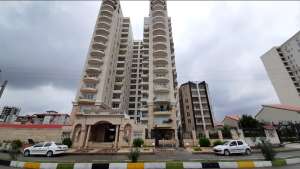 <div class='tp_title'>اجاره آپارتمان با چشم انداز دریا در سرخرود</div><div class='tp_desc'>با سلام
رهن و اجاره سالانه آپارتمان با چشم انداز دریا در خط دریا سرخرود....❕❕❕
اگر به دنبال یک لوکیشن برند ساحلی جهت اقامت و اجاره آپارتمان هستید ...؟!؟!
این آگهی مخصوص شماست...❗️❗️❗️
✖️مـــشــخـــصـــات واحــــد✔️۸۷ متر مساحت✔️خوش نقشه و نورگیر✔️دو خوا...</div><div class='row_location'><div class='row_title'>آدرس</div><div class='tp_location'>خط دریا سرخرود<br />آدرس: مازندران، سرخرود، املاک نفار</div></div><div class='row_contact'><div class='row_title'>اطلاعات تماس</div><div class='tp_contact'>شیما قیصریان</div></div><div style='clear:both'></div><div class='title'>تصاویر</div><div class='images_box'><img src='/components/com_djclassifieds/images/item/1/1260_img_20250615_123016_ths.jpg' width='300' height='169' /><img src='/components/com_djclassifieds/images/item/1/1260_img_20250615_123028_ths.jpg' width='300' height='169' /><img src='/components/com_djclassifieds/images/item/1/1260_img_20250615_122925_ths.jpg' width='300' height='169' /></div><div style='clear:both'></div> اجاره آپارتمان با چشم انداز دریا در سرخرود