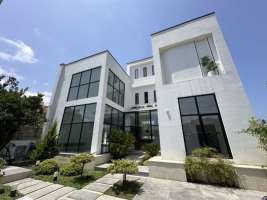 <div class='tp_title'>ویلا مدرن استخردار در نخ شمال نوشهر</div><div class='tp_desc'>سلام
وقتتون بخیر
امیدارم هر جا که هستید تنتون سلامت و دلتون خوش باشه
با معرفی یه ویلا مدرن استخردار در نخ شمال نوشهر همراهتون هشتم .
مشخصات ویلا :
326 متر زمین
480 متر بنای مدرن
4 خواب بزرگ ( مستر و کلوزت )
استخر
کابینت ، هود ، گاز رومیزی ، سینک ، شیرآلات ، کمد دیواری ، روشویی ، توالت فرنگی نصب
اطـــلاعـــات تـــکـــمـــیــلــی :
- نخ شمال یکی از زیباترین مناطق برند و توریست نشین مازندران میباشد...</div><div class='row_location'><div class='row_title'>آدرس</div><div class='tp_location'>نوشهر<br />آدرس: مازندران، سرخرود، املاک نفار</div></div><div class='row_contact'><div class='row_title'>اطلاعات تماس</div><div class='tp_contact'>شیما قیصریان</div></div><div style='clear:both'></div><div class='title'>تصاویر</div><div class='images_box'><img src='/components/com_djclassifieds/images/item/1/1300_img_2251-scaled_ths.jpeg' width='267' height='200' /><img src='/components/com_djclassifieds/images/item/1/1300_img_2233-scaled_ths.jpeg' width='267' height='200' /><img src='/components/com_djclassifieds/images/item/1/1300_img_2235-scaled_ths.jpeg' width='267' height='200' /></div><div style='clear:both'></div> ویلا مدرن استخردار در نخ شمال نوشهر