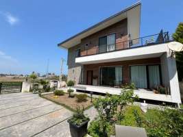 <div class='tp_title'>ویلا مدرن مستقل در انارور نوشهر</div><div class='tp_desc'>سلام
امیدوارم حالتون خوب باشه
اگر در جستجوی خرید یه ویلا مدرن مستقل در انارور نوشهر هستید و دوست دارید در مکانی رویایی اقامت داشته باشید و به آسانی به جنگل و دریا دسترسی داشته باشید ، لطفا با من همراه باشید .
مشخصات ویلا :
285 متر زمین
200 متر بنا مدرن
2 خواب
تراس بزرگ و قابل چیدمان با چشم انداز عالی طبیعت بکر اطراف
آشنایی با منطقه انارور نوشهر :
✔️انارور یکی از جذاب ترین دهکده های توریستی اطراف نوشهر...</div><div class='row_location'><div class='row_title'>آدرس</div><div class='tp_location'>نوشهر<br />آدرس: مازندران، سرخرود، املاک نفار</div></div><div class='row_contact'><div class='row_title'>اطلاعات تماس</div><div class='tp_contact'>شیما قیصریان</div></div><div style='clear:both'></div><div class='title'>تصاویر</div><div class='images_box'><img src='/components/com_djclassifieds/images/item/1/1306_b10fbff8-fdf5-443c-bedd-f38924e4d597-scaled_ths.jpeg' width='267' height='200' /><img src='/components/com_djclassifieds/images/item/1/1306_250aaf47-c5f9-447a-aa1c-71084041b5a7-scaled_ths.jpeg' width='267' height='200' /><img src='/components/com_djclassifieds/images/item/1/1306_7ea165e7-0e15-40cd-951e-5fd6c66b0fa1-scaled_ths.jpeg' width='300' height='169' /></div><div style='clear:both'></div> ویلا مدرن مستقل در انارور نوشهر