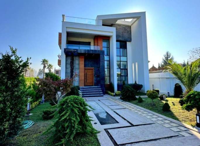 Nefaar30327- 1 فروش ویلا مدرن استخردار شهرکی در رویان