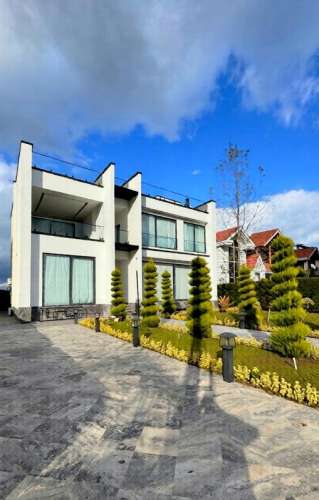 ویلاـمدرنـساحلیـسرخرودـ۱ ویلا مدرن شهرکی ساحلی در سرخرود